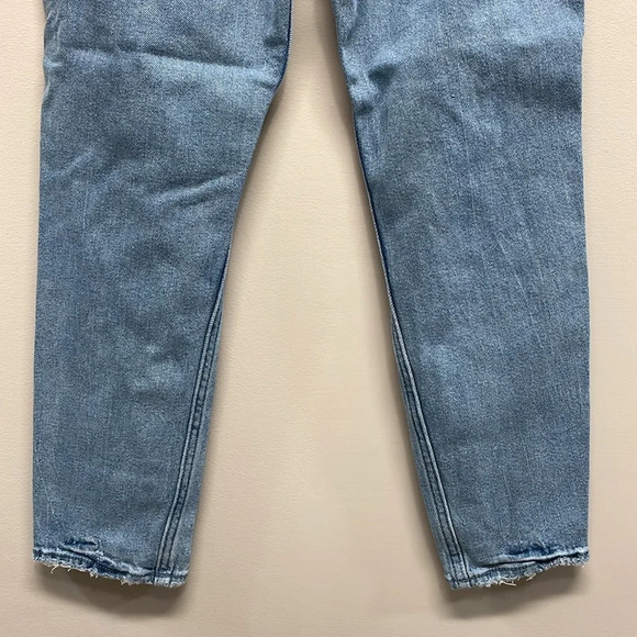 Hollister Curvy High Rise Mom Jean Vintage Stretch Denim Ripped 3R - Picture 6 of 16